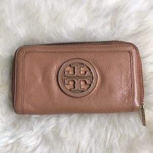 Tory Burch Wallet.